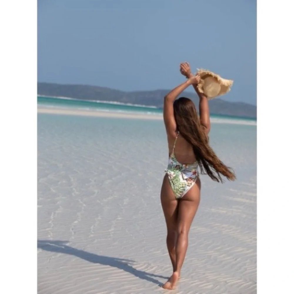 Printed Beach Classics One Piece - Picture 7 of 10